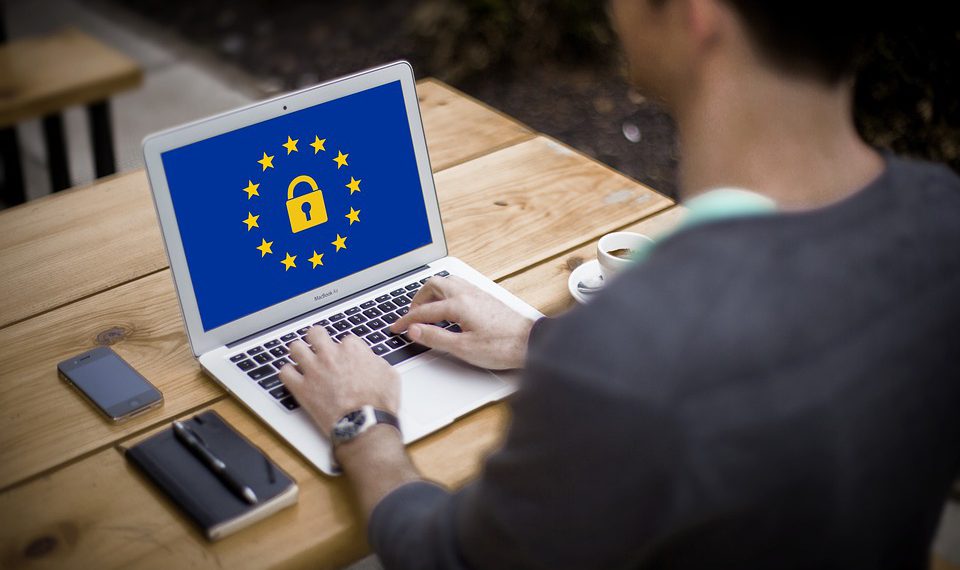 אבטחת סייבר 101: כיצד לשמור על בטיחות הנתונים שלך בעידן הדיגיטלי