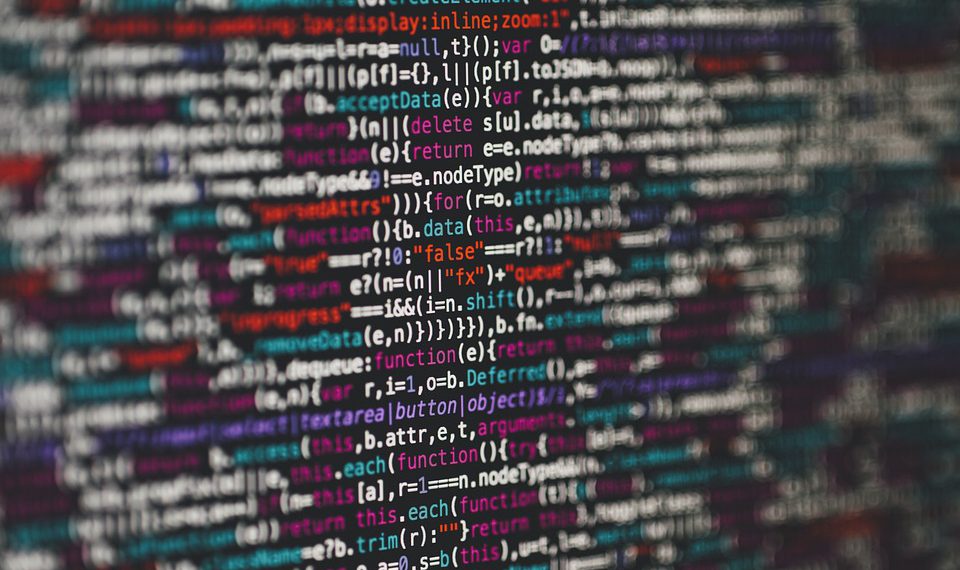 VPS vs. שרתים אחרים: מה כדאי לבחור?