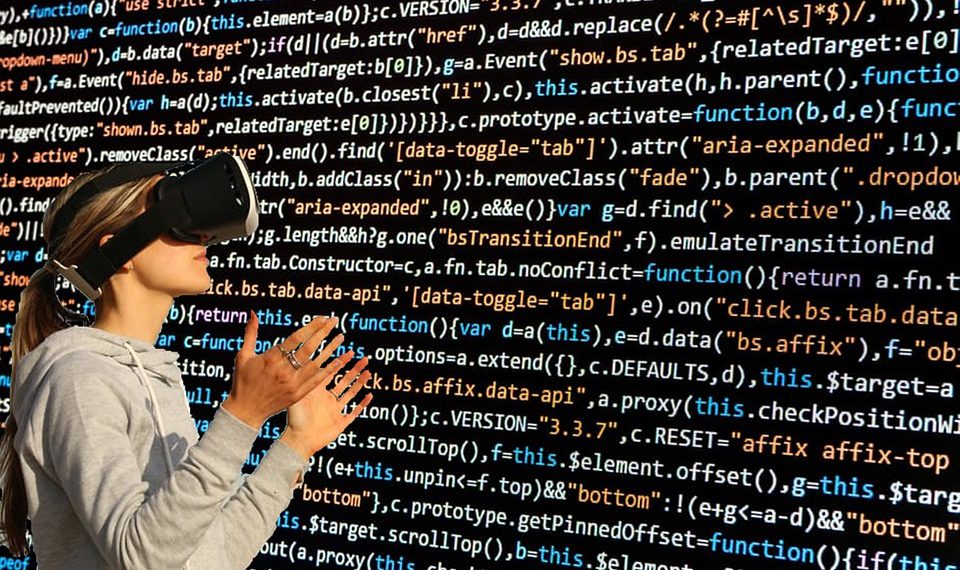 העתיד נמצא בענן: מגמות בשרתים וירטואליים לשנת 2024