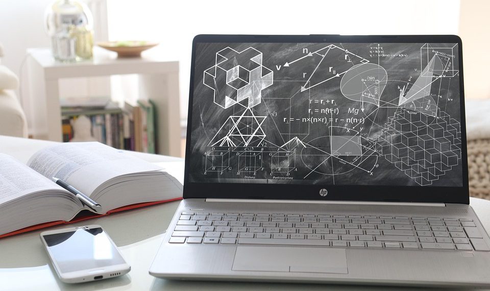 הדרכה: כיצד לבחור את השרת הווירטואלי המתאים לצרכים שלכם בישראל