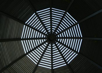 iPage ו-SEO: כיצד למנף אירוח לדירוג חיפוש טוב יותר