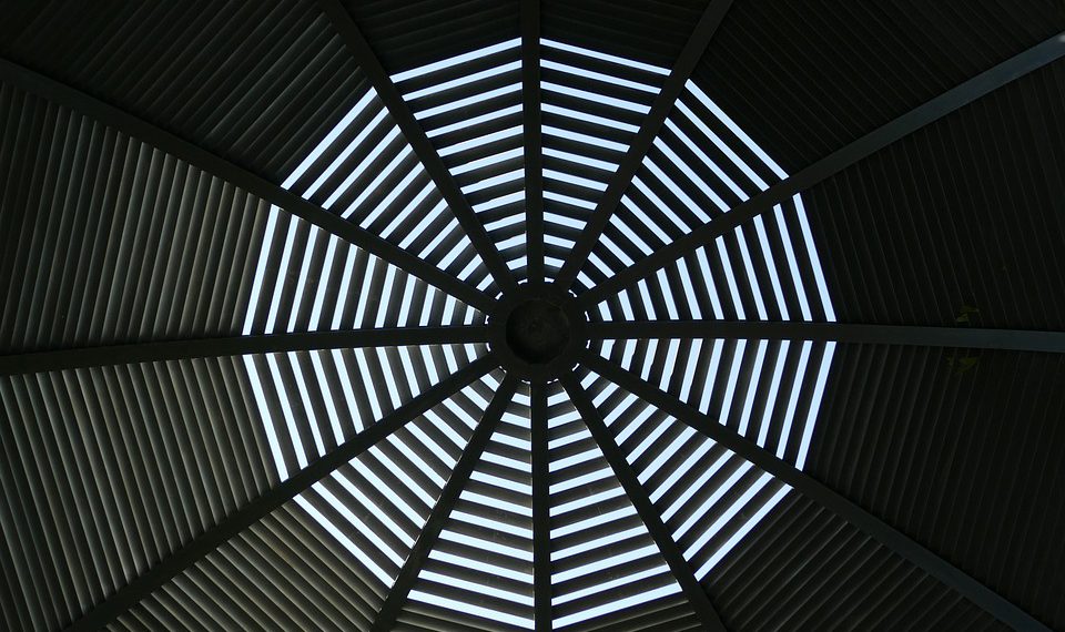 iPage ו-SEO: כיצד למנף אירוח לדירוג חיפוש טוב יותר